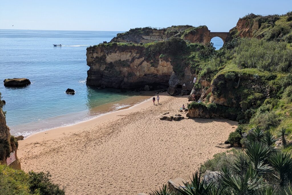 top-things-to-do-in-lagos-ponta-de-piedade-praia-dos-estudantes