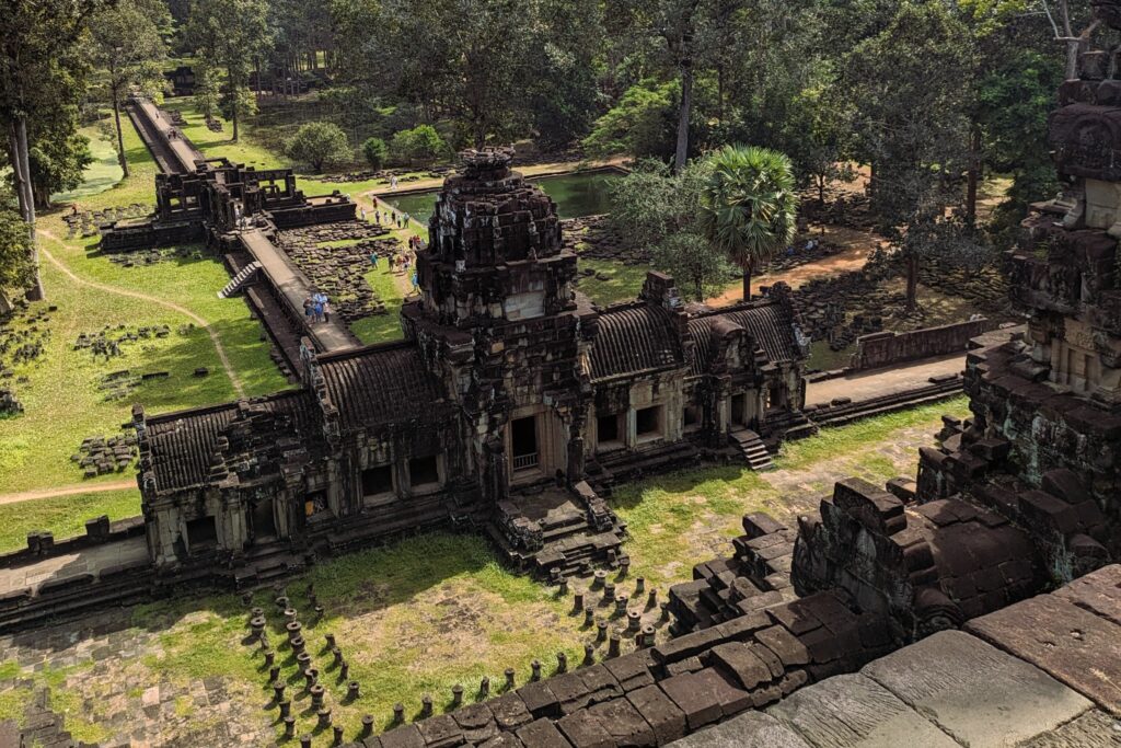 cambodia-2-week-itinerary-angkor-wat