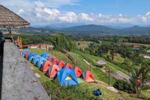 how-to-travel-on-a-budget-thailand-tents