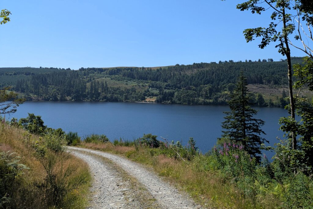 hidden-gems-in-snowdonia-llyn-vyrnwy-lake