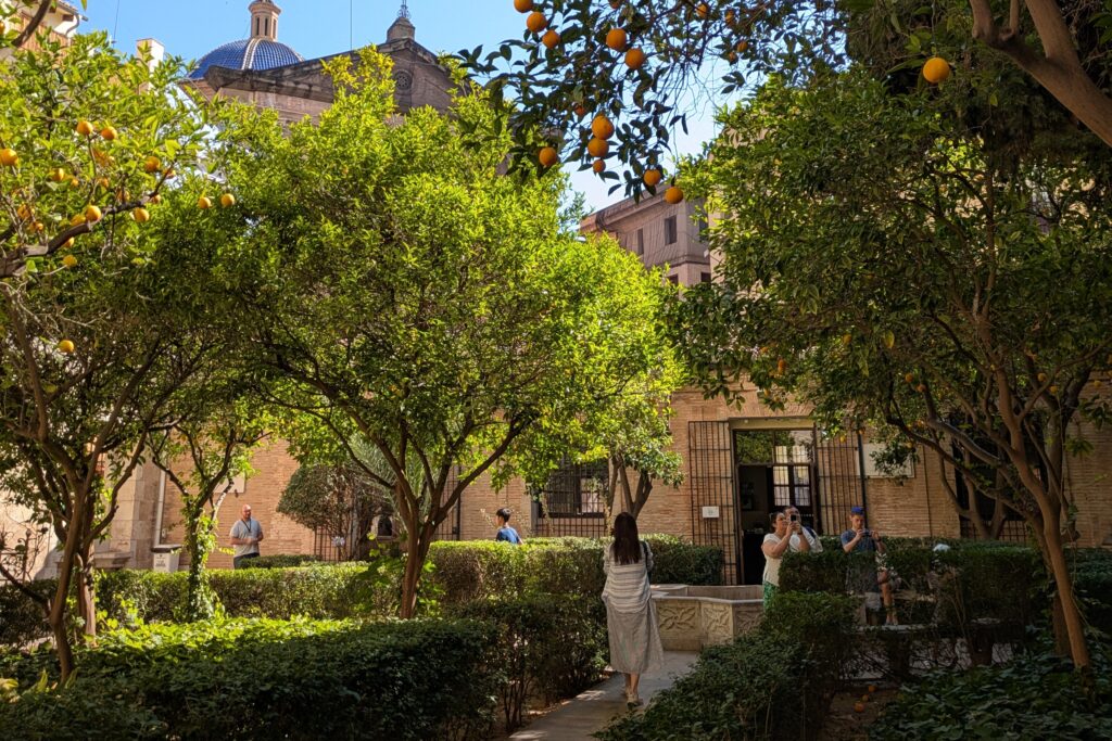 weekend-in-valencia-llotja-de-la-seda