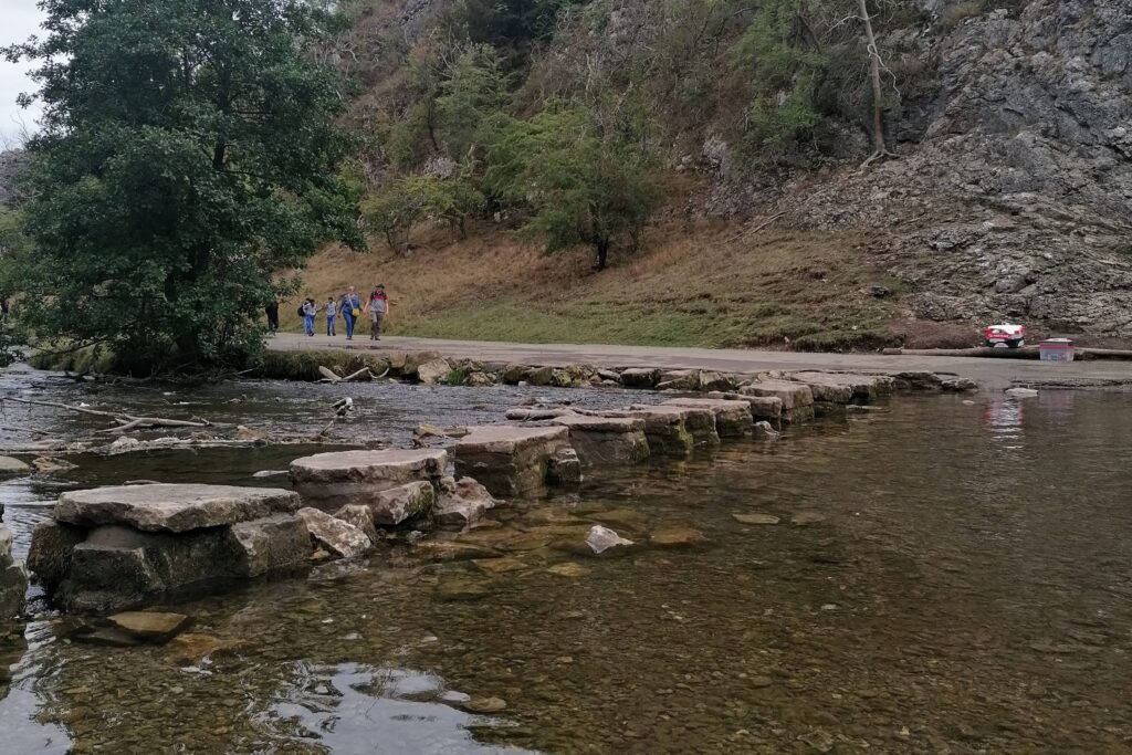 places-to-visit-in-the-peak-district-dovedale-stepping-stones