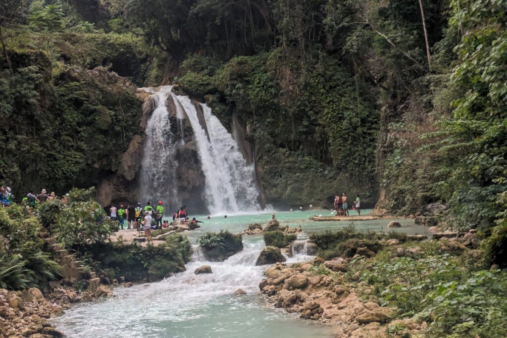 philippines-itinerary-moalboal-kawasan-falls