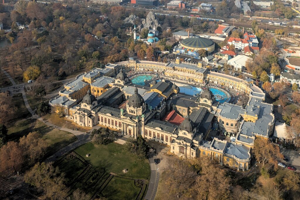 48-hours-in-budapest-szechenyi-thermal-baths