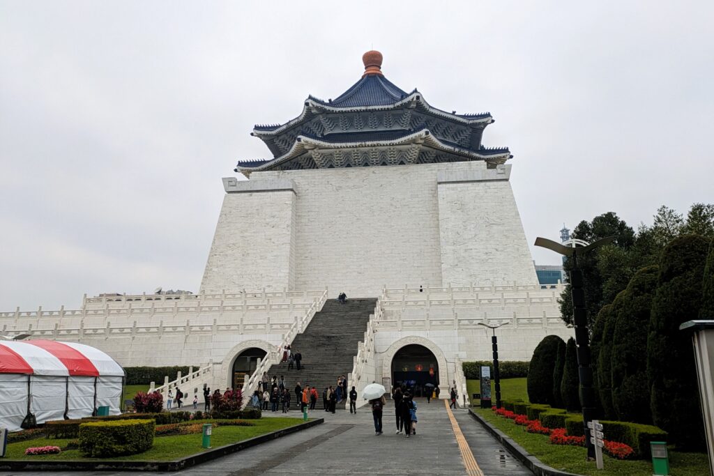 taiwan-7-day-itinerary-chiang-kai-shek-memorial-hall