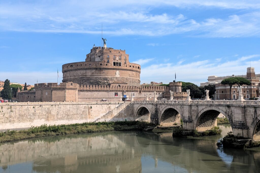 rome-on-a-budget-ponte-vittorio-emanuele