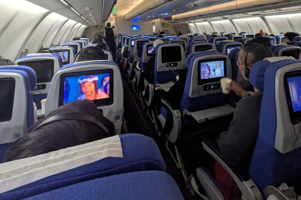 shenzhen-airlines-review-entertainment