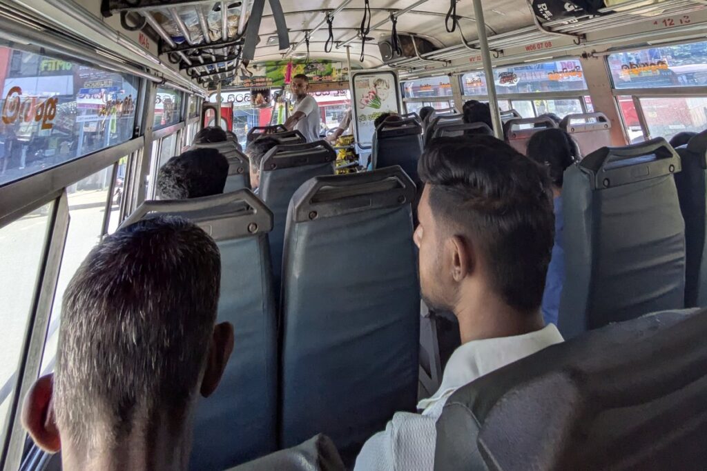 how-to-get-from-tangalle-to-mirissa by-bus-interior