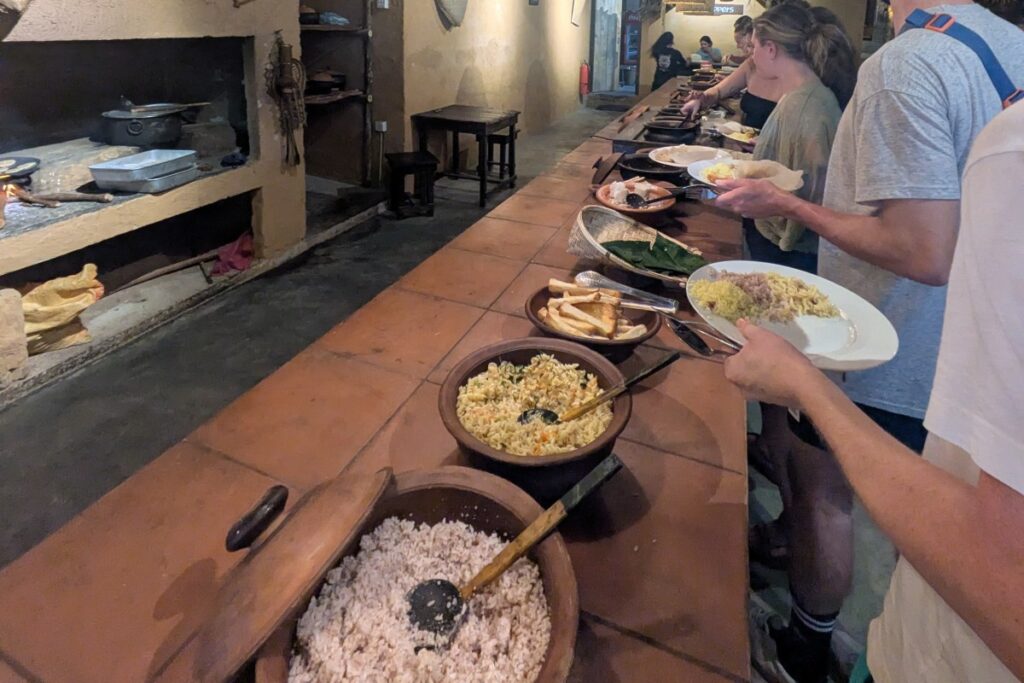 is-sri-lanka-vegan-friendly-dhanas-curry-pot