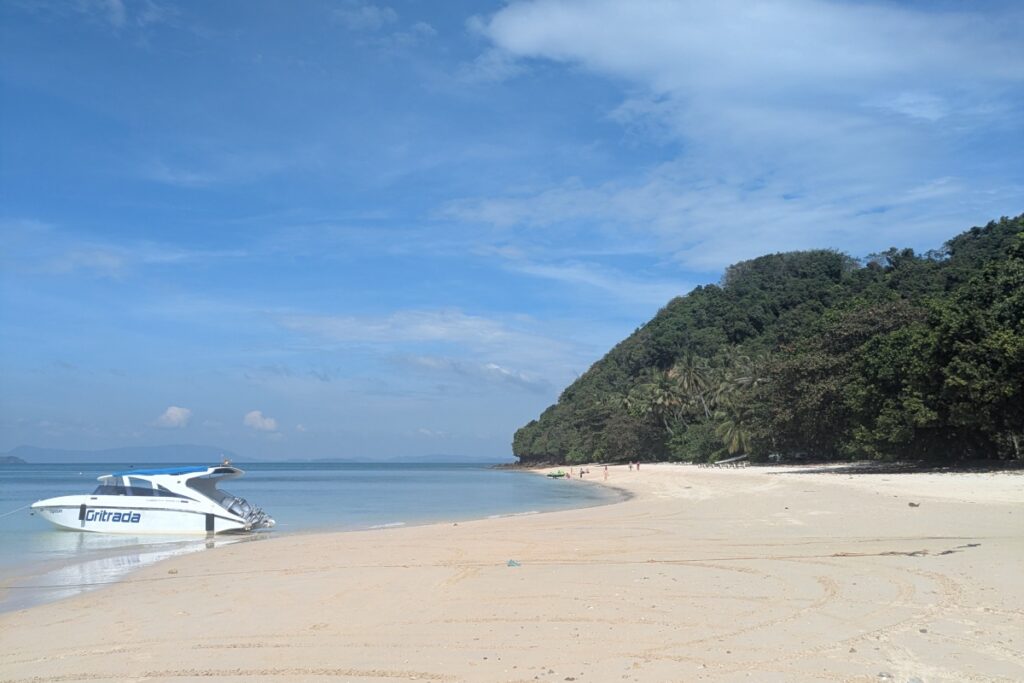 koh-yao-yai-best-beaches-lo-chak-beach