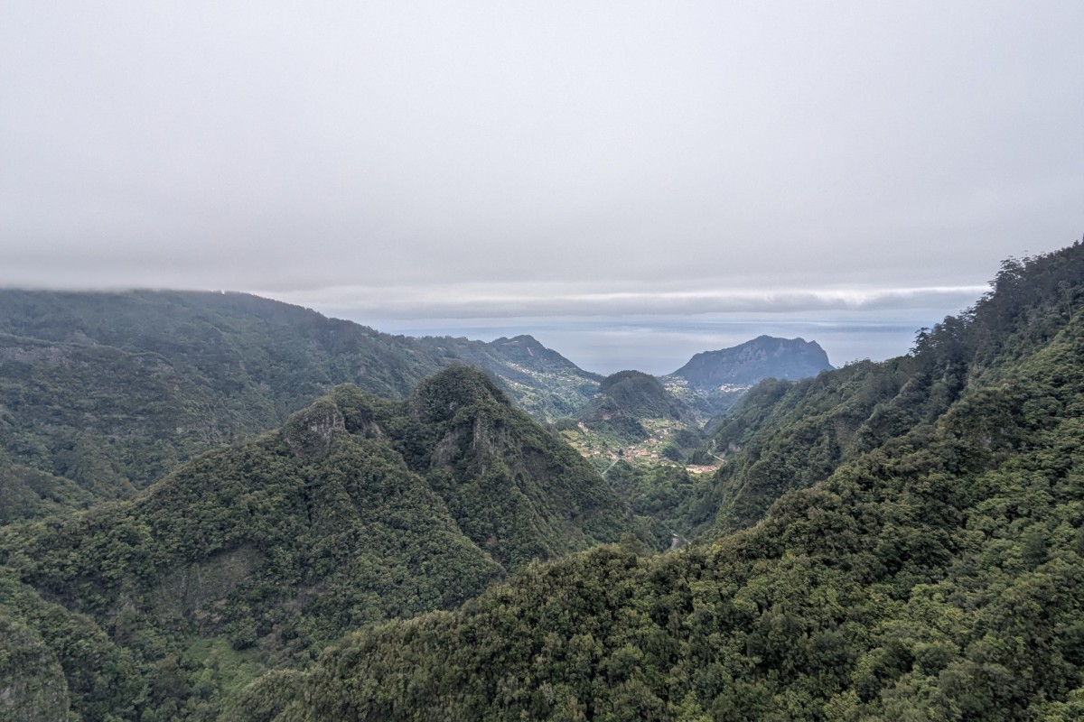 flat-hikes-in-madeira-view-point